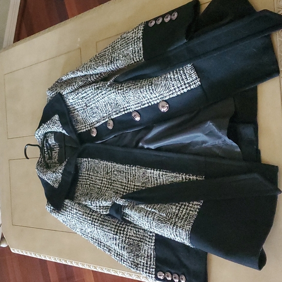Black & White Black Rivet Pea Coat - Picture 2 of 4